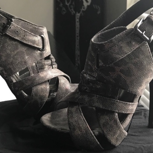 Open Toe Heels - Picture 2 of 3